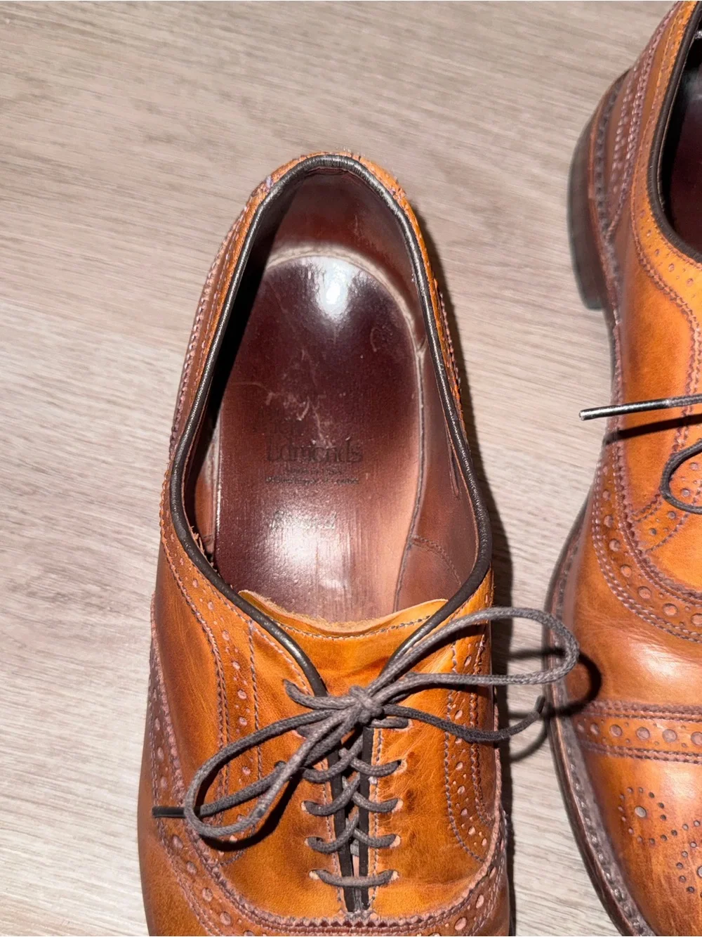 Allen Edmonds Shoes Mens 9.5 D Brown Leather Strand Cap Toe Oxford Walnut USA